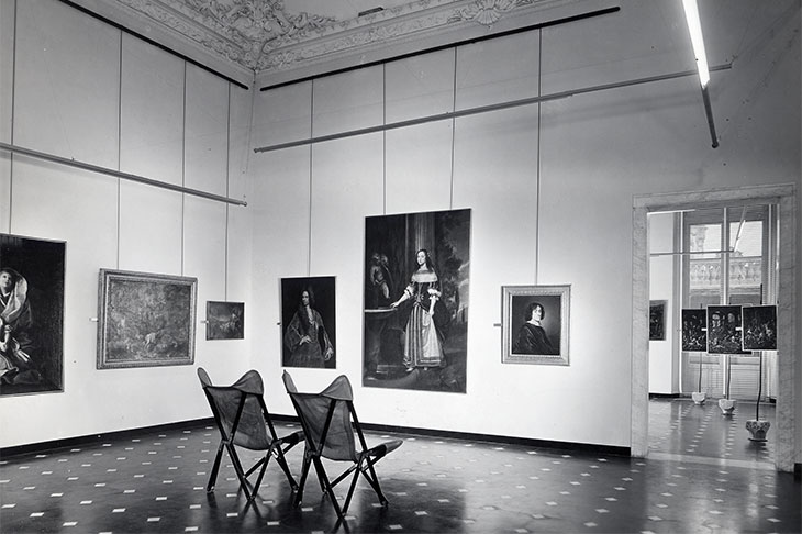 Installation view showing Franco Albini and Franca Helg’s design for the Palazzo Bianco, Genoa (1949–51).