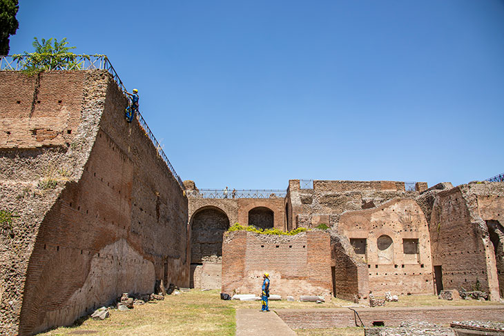 At the Roman Forum. Courtesy EdiliziAcrobatica