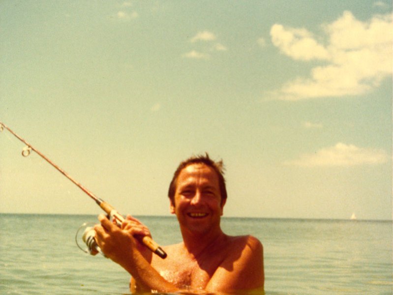 Rauschenberg photographed in Captiva, Florida, 1978. Photo: Attributed to Billy Klüver; courtesy Robert Rauschenberg Foundation