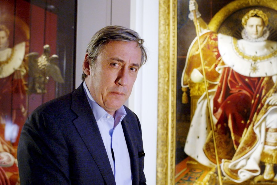 Andrew Graham-Dixon in front of ‘Napoleon 1 on his Imperial Throne’, by Ingres at the Musée de l’Armée, Paris. From the BBC's 'The Art of France'. © BBC