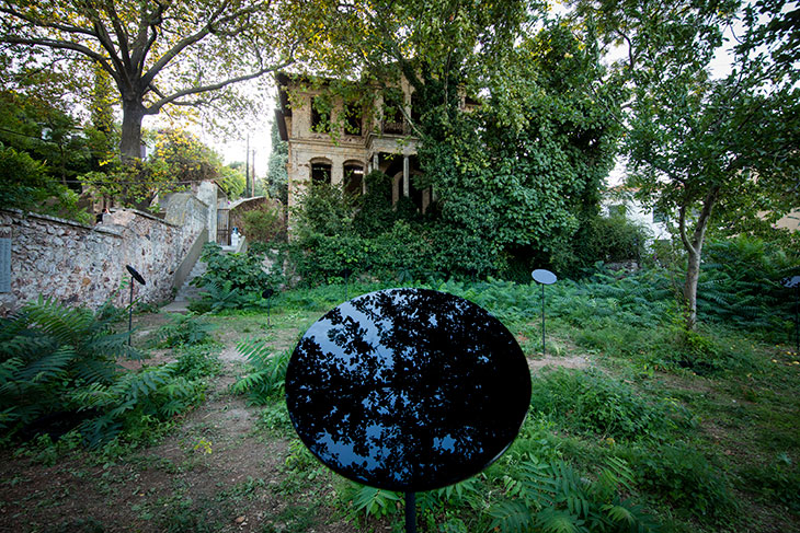 Installation view of Hale Tenger’s Suret, Zuhur, Tezahür (Appearance; 2019) at the Istanbul Biennial, 2019.