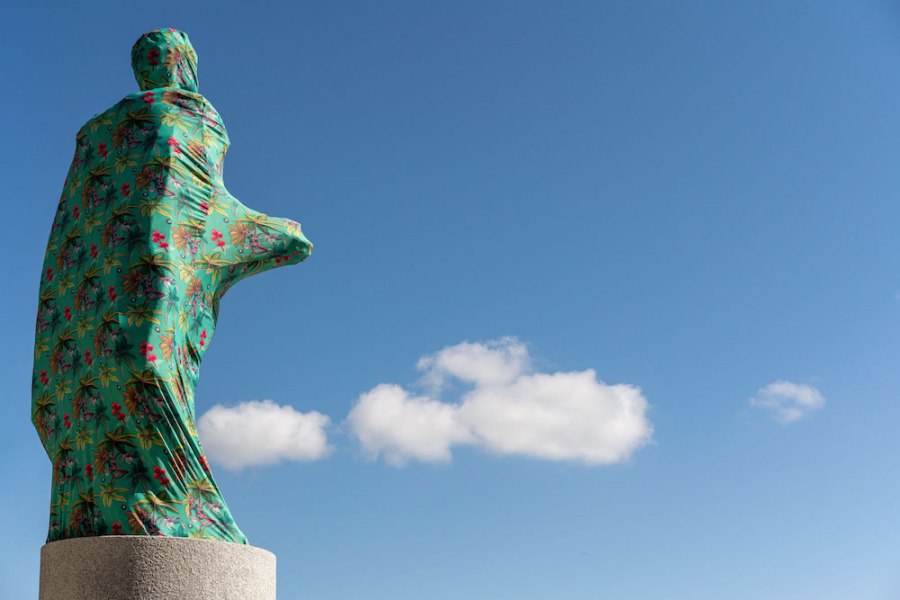 The Cloaking of the statue of Christopher Columbus behind the Bayfront Park Amphitheatre, Miami, Florida (2019), Joiri Minaya.