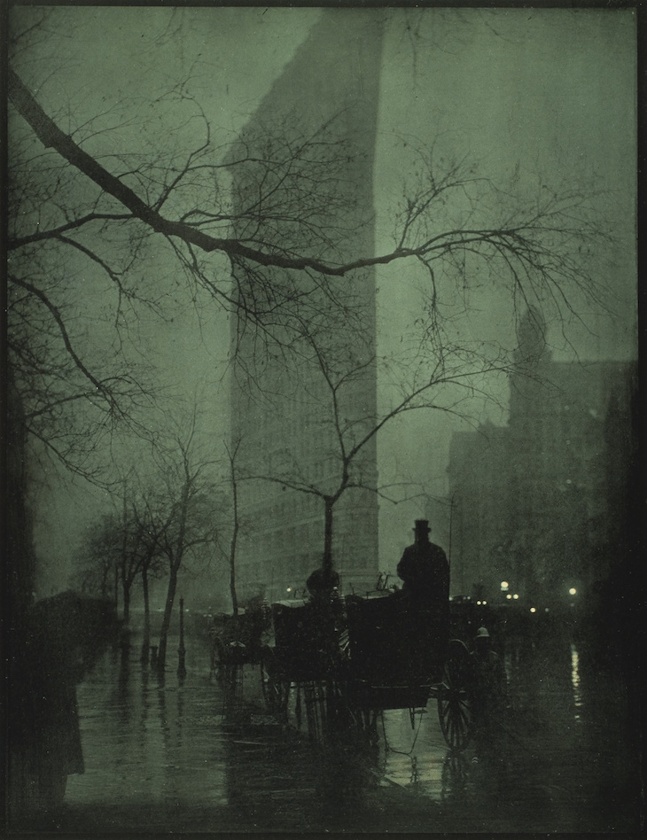 The Flat-Iron, Evening (1906), Edward Steichen.