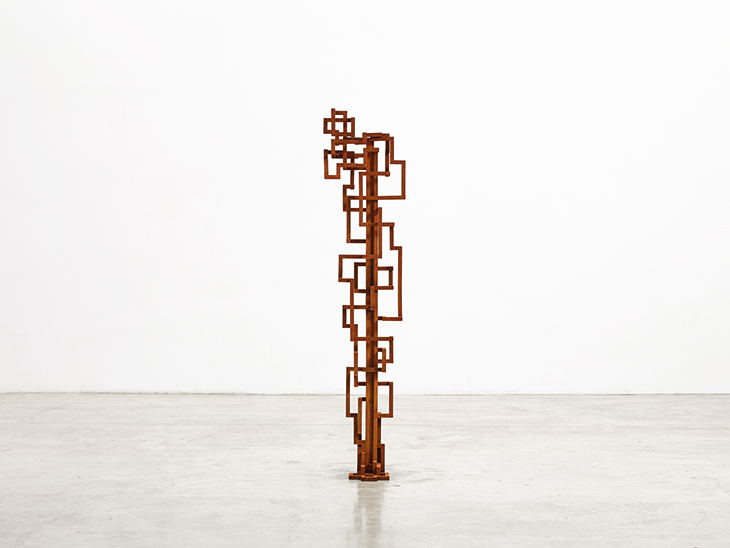 Arrest (2019), Antony Gormley.