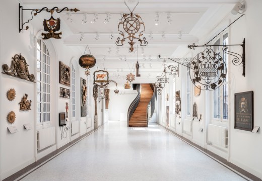 The Hall of Signs in the Musée Carnavalet – Histoire de Paris.