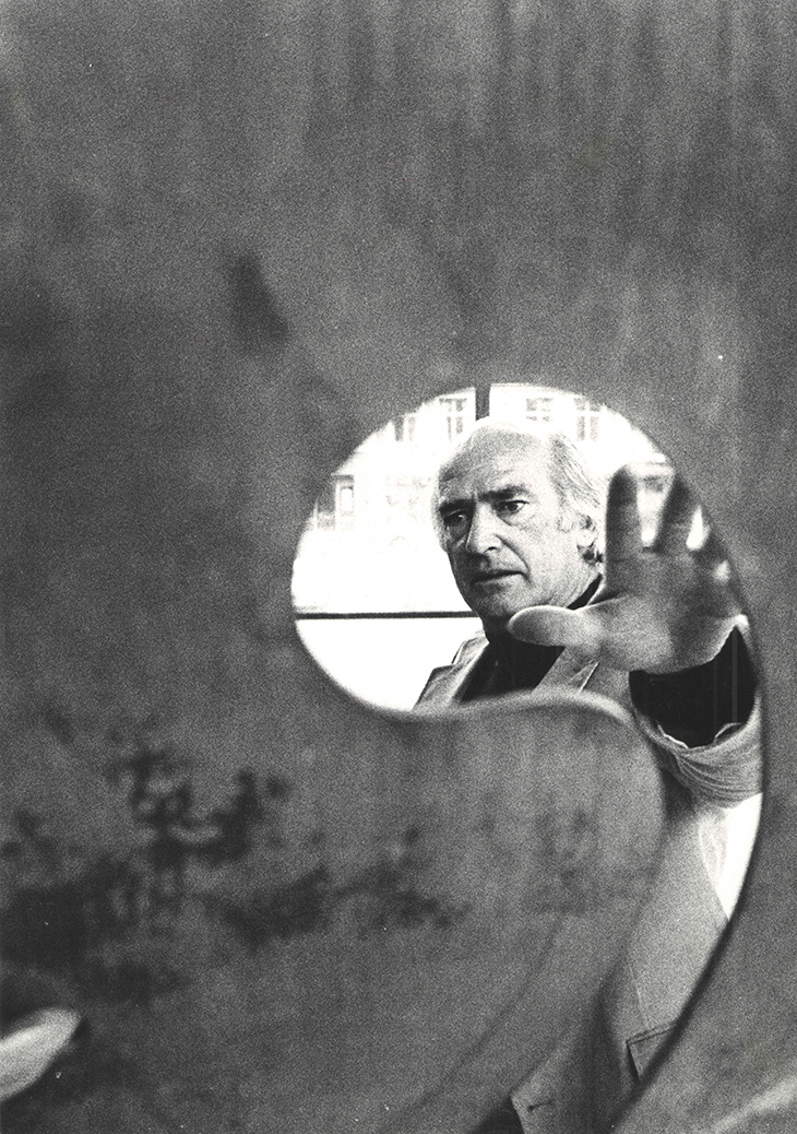 Harry Bertoia, c. 1970s. Photo: courtesy Harry Bertoia Foundation